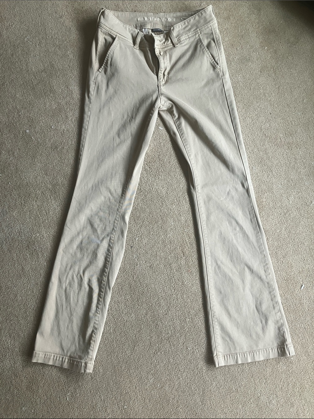 American Eagle Outfitters Light Beige Chino Pants